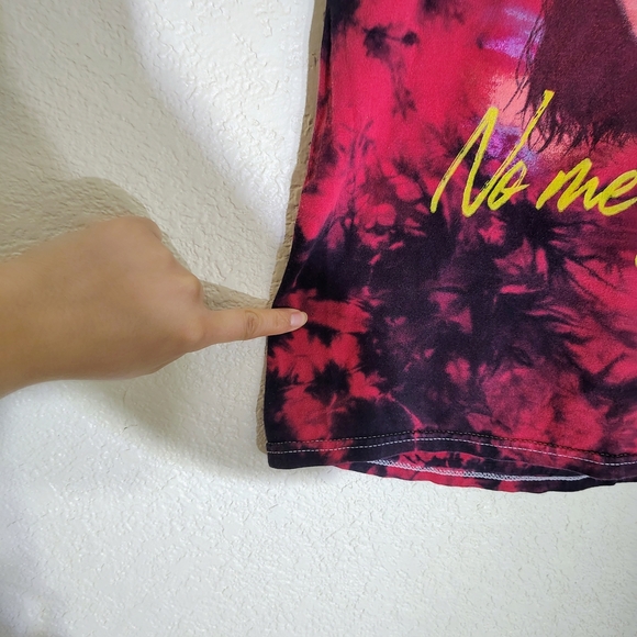 Selena Quintanilla Tie Dye Graphic T-Shirt Red Black | Official Merch | Size M - Picture 2 of 13